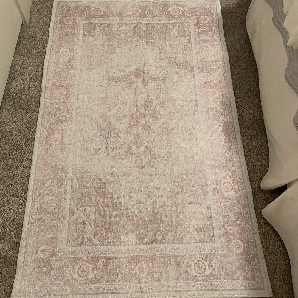 Ruggable 3’ x 5’ Kamran Soft Pink Rug and pad system